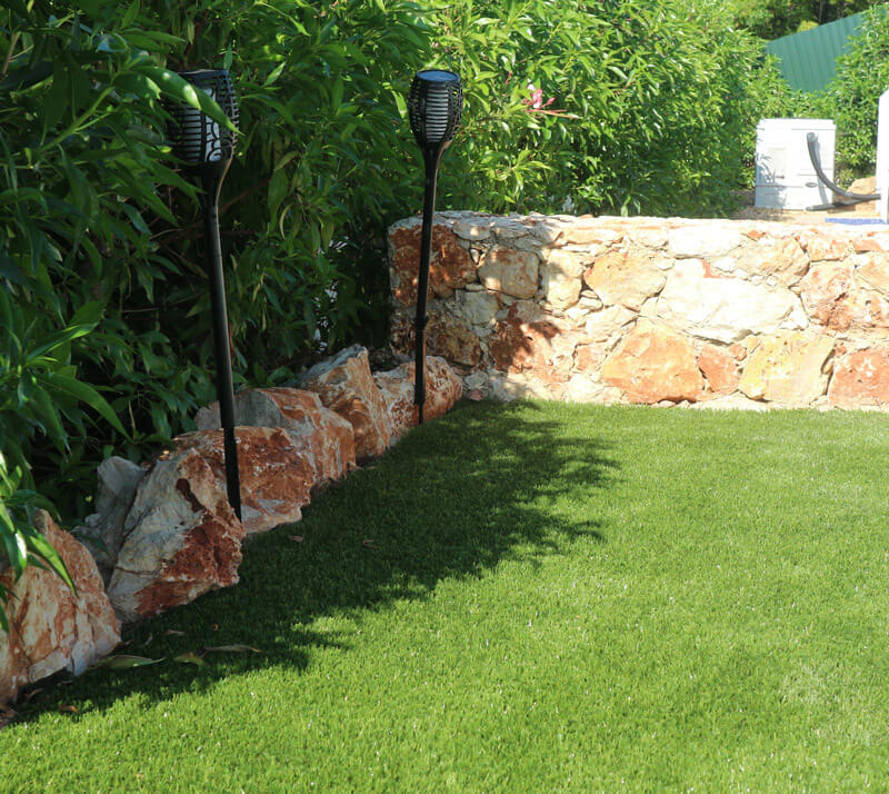 Services-Artifical-lawns-03