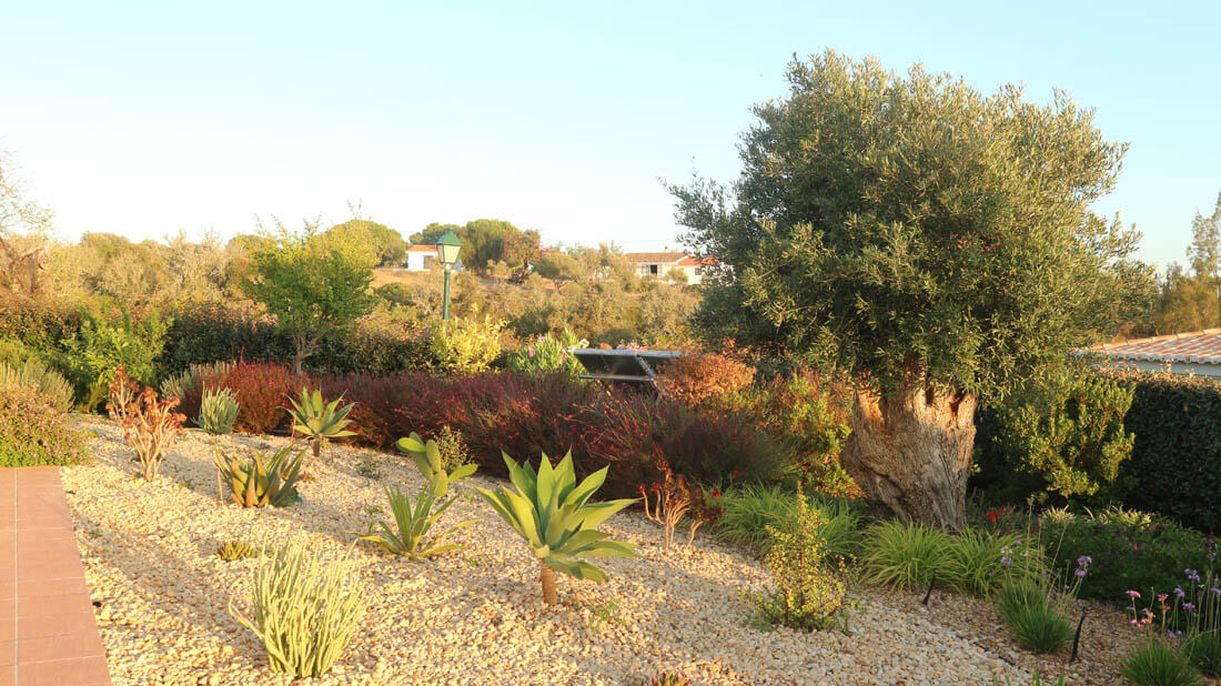 Stone Golf Resort House & Garden 06