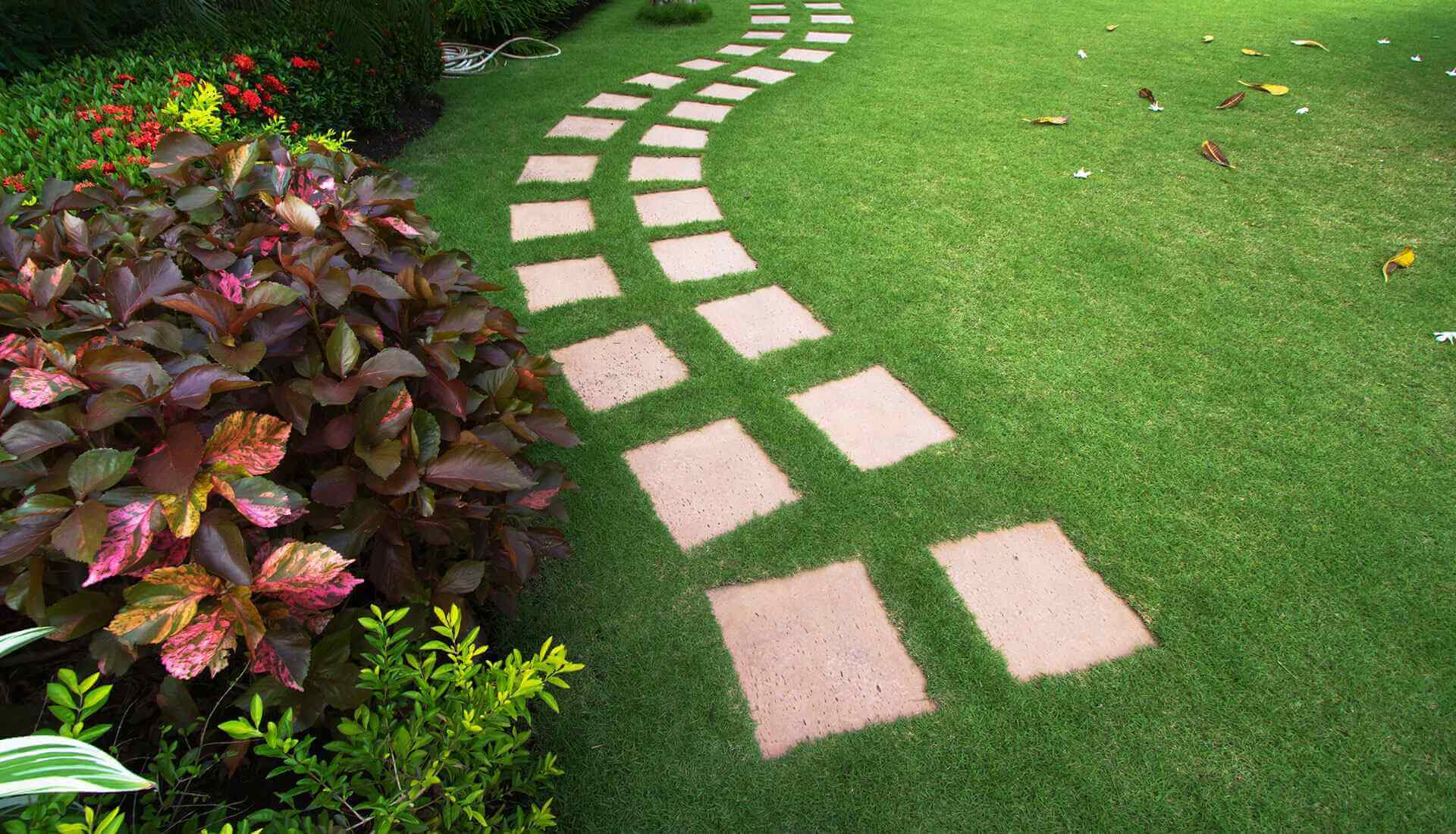 https://www.vitalgardens.com/wp-content/uploads/2020/04/Artificial-lawns.jpg
