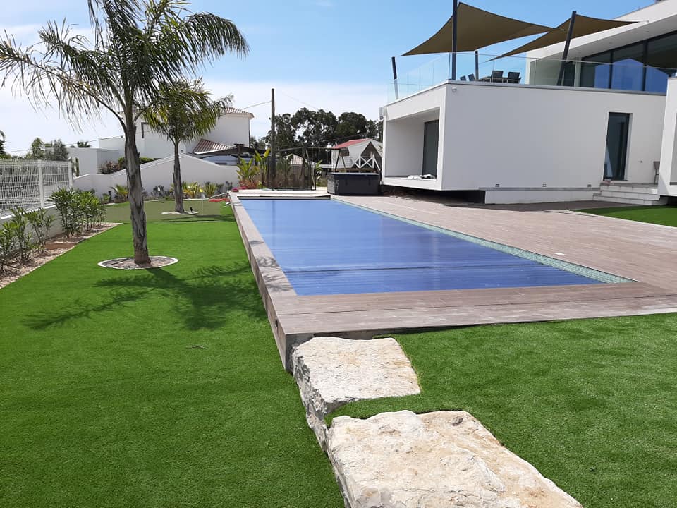 Artifiacal gras